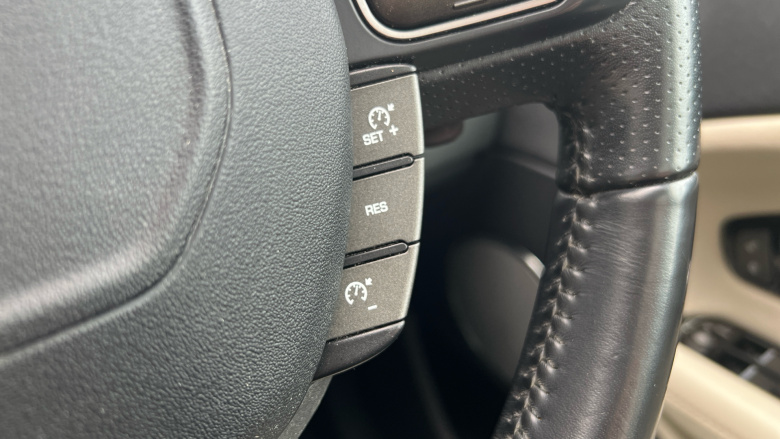 Land Rover Range Rover Evoque 2.0 Ingenium Si4 HSE Dynamic Lux 5dr Auto Petrol Hatchback